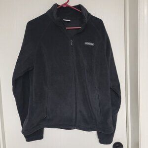 Womens black very soft fleece full zip Columbia sweatshirt
